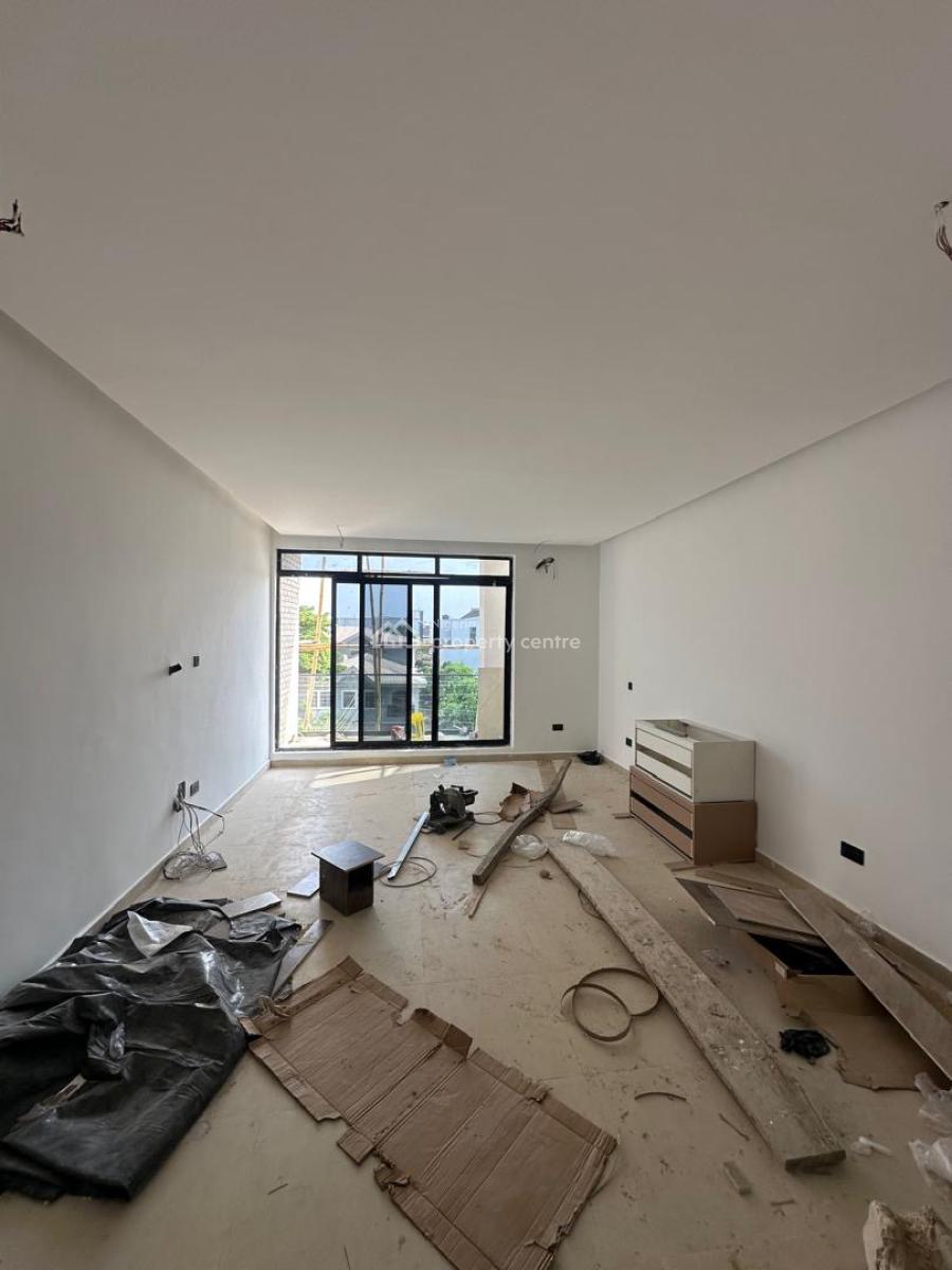 5 Bedroom House with a Pool and Bq, Lekki Phase 1, Lekki, Lagos, Detached Duplex for Sale