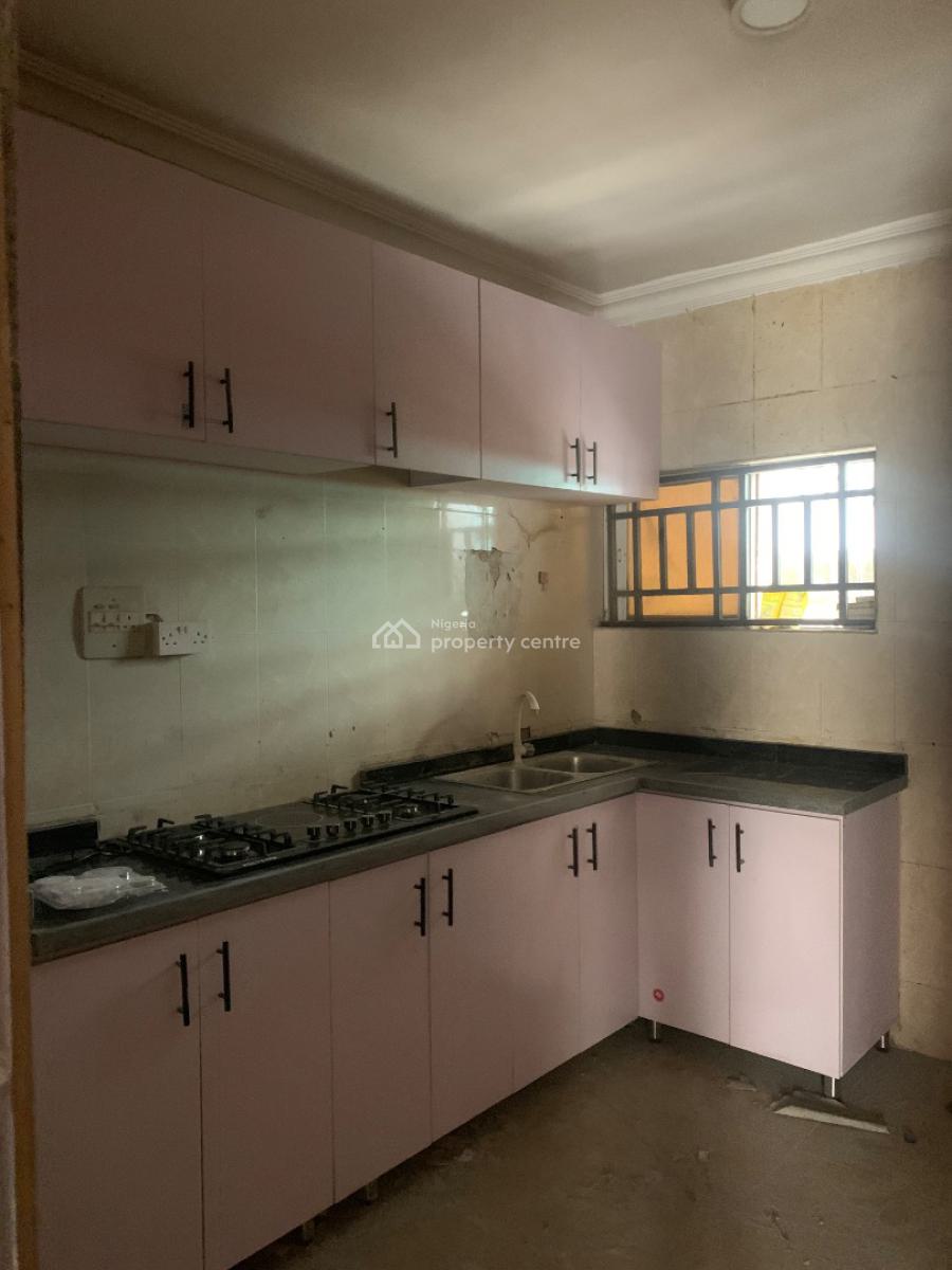3 Bedroom Spacious Big Size Rooms in Tarred Estate, Ikate Elegushi, Lekki, Lagos, Flat / Apartment for Rent