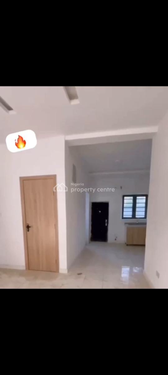 Luxury 2 Bedroom Apartments, Vgc, Lekki, Lagos, Block of Flats for Sale