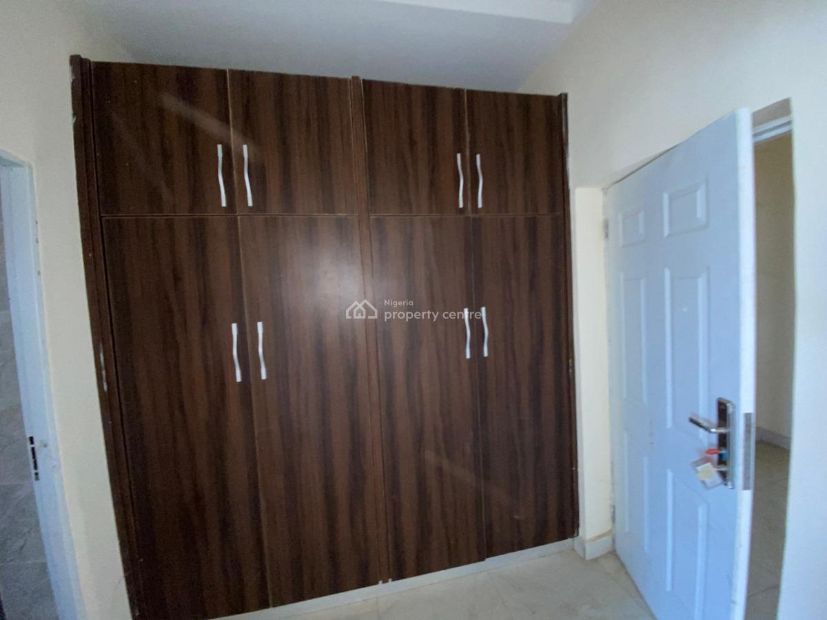 Spacious Newly-built 3 Bedroom Apartment with Bq, Galadimawa, Abuja, Flat / Apartment for Sale