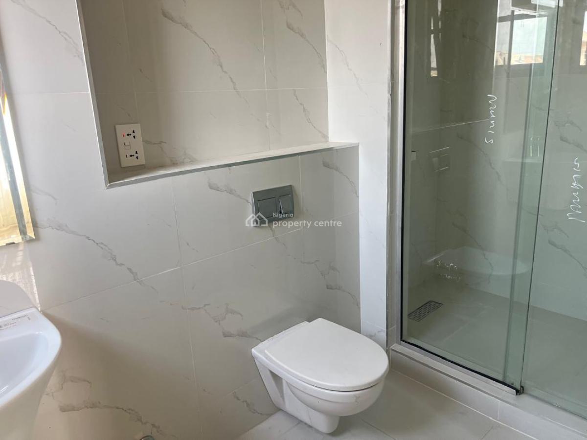 Fully Serviced Well Furnished 2 Bedroom Apartment, Lekki Phase 1 Right, Lekki Phase 1, Lekki, Lagos, Flat / Apartment for Rent