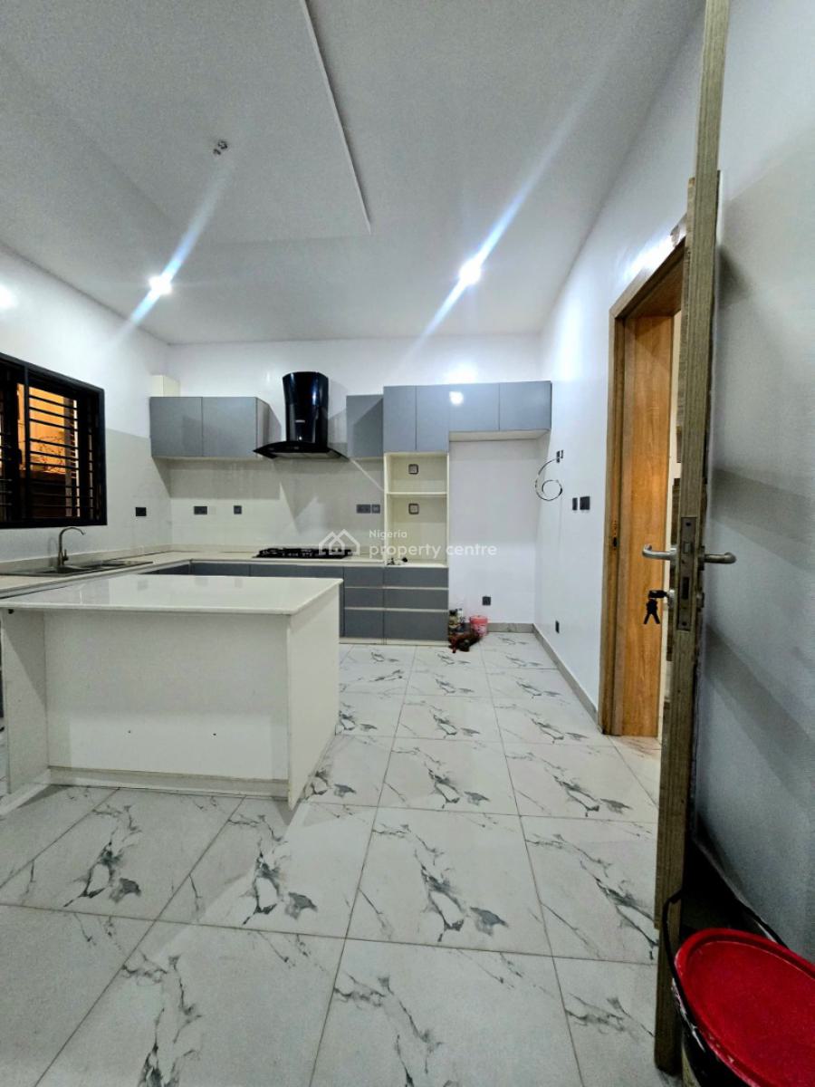 2-bedroom Flat Apartment with a Study Room and a Room Bq*, Lekki Right Hand Side, Lekki Phase 1, Lekki, Lagos, Flat / Apartment for Rent