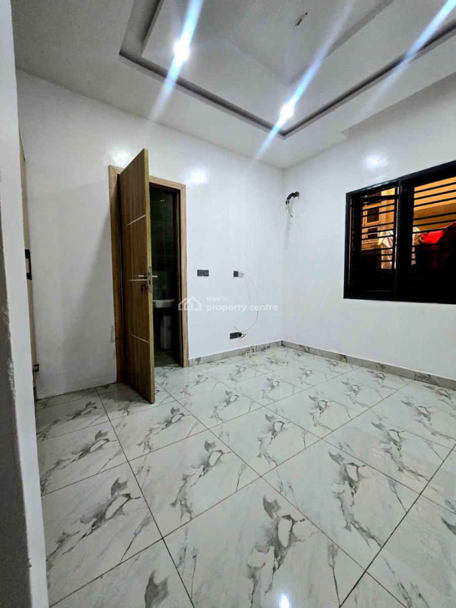 2-bedroom Flat Apartment with a Study Room and a Room Bq*, Lekki Right Hand Side, Lekki Phase 1, Lekki, Lagos, Flat / Apartment for Rent