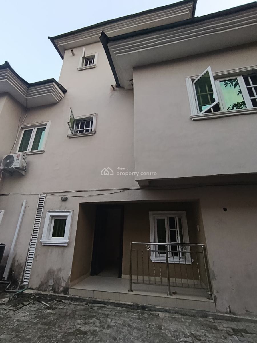 Lovely Well Maintained Self Service 4bedroom Terrace Duplex+ Bq, Osapa, Osapa, Lekki, Lagos, Terraced Duplex for Rent