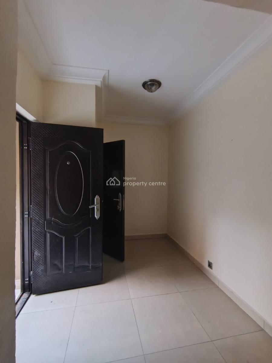 Lovely Well Maintained Self Service 4bedroom Terrace Duplex+ Bq, Osapa, Osapa, Lekki, Lagos, Terraced Duplex for Rent