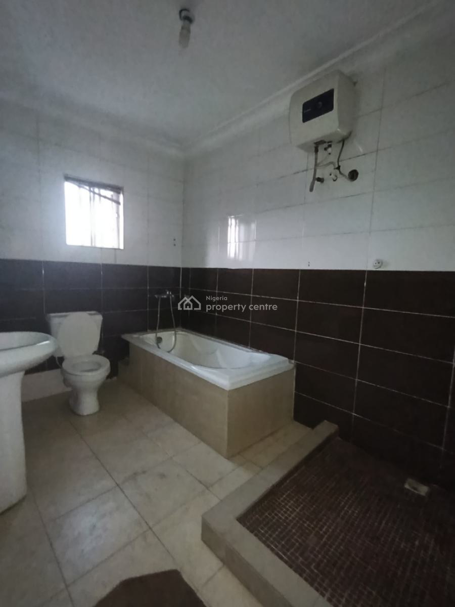 Lovely Well Maintained Self Service 4bedroom Terrace Duplex+ Bq, Osapa, Osapa, Lekki, Lagos, Terraced Duplex for Rent