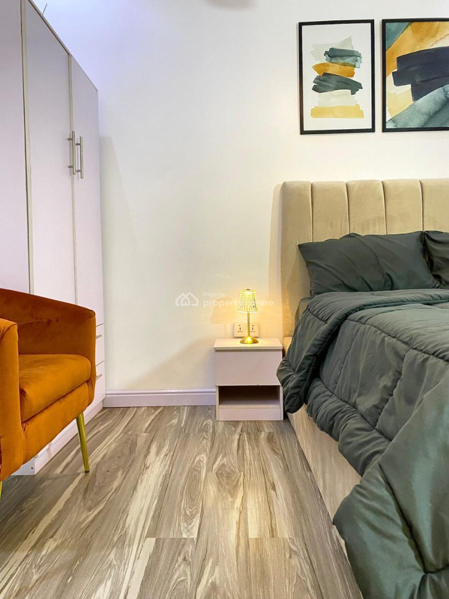 Luxurious 1 Bedroom Apartment with Housekeeping and Refrigerator, Yaba, Lagos, Flat / Apartment Short Let