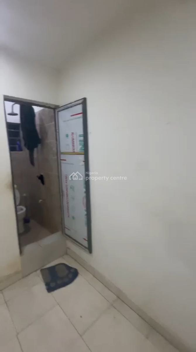 Lovely Roomself Contain (upflat), Sawmil Gbagada Lagos., Gbagada, Lagos, Self Contain (single Rooms) for Rent