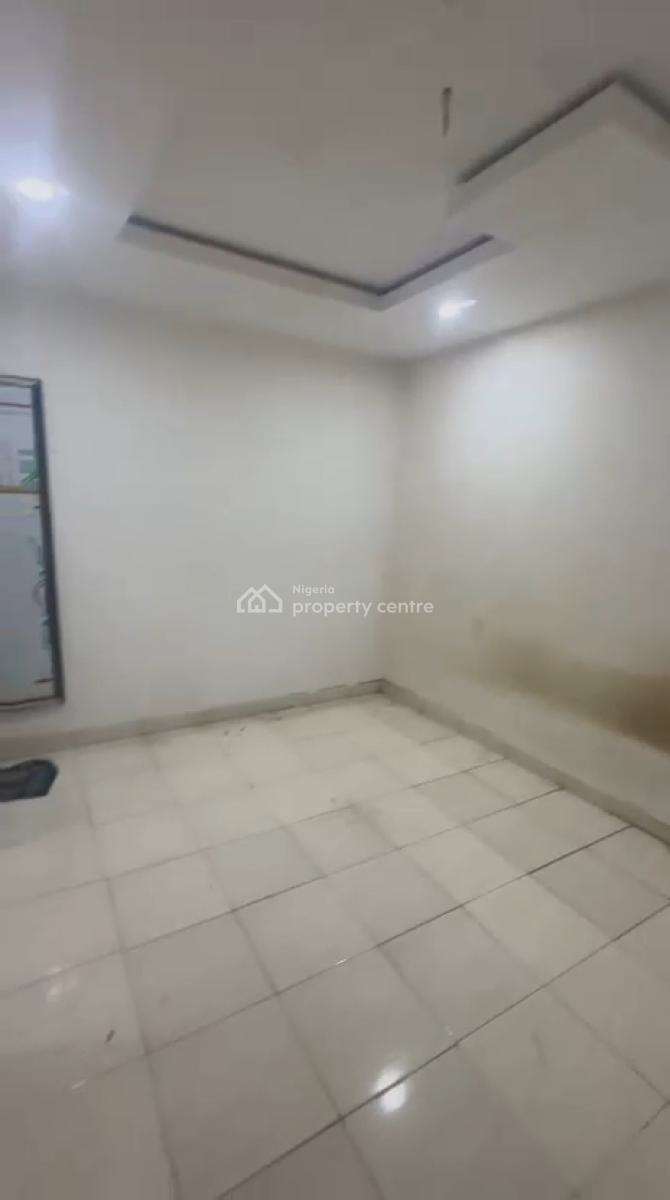 Lovely Roomself Contain (upflat), Sawmil Gbagada Lagos., Gbagada, Lagos, Self Contain (single Rooms) for Rent