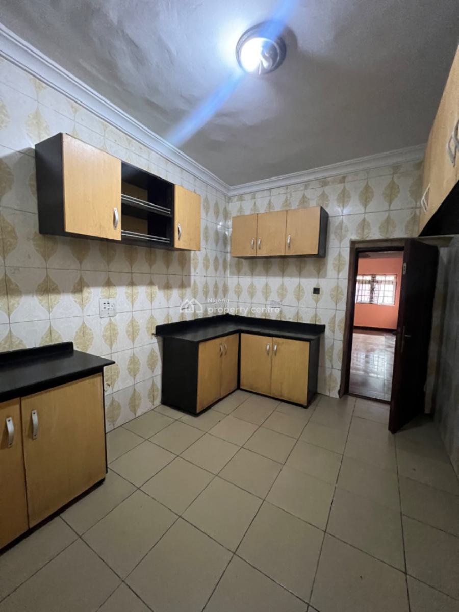 3 Bedrooms Semi Detached Duplex, Ikate Elegushi, Lekki, Lagos, Semi-detached Duplex for Sale
