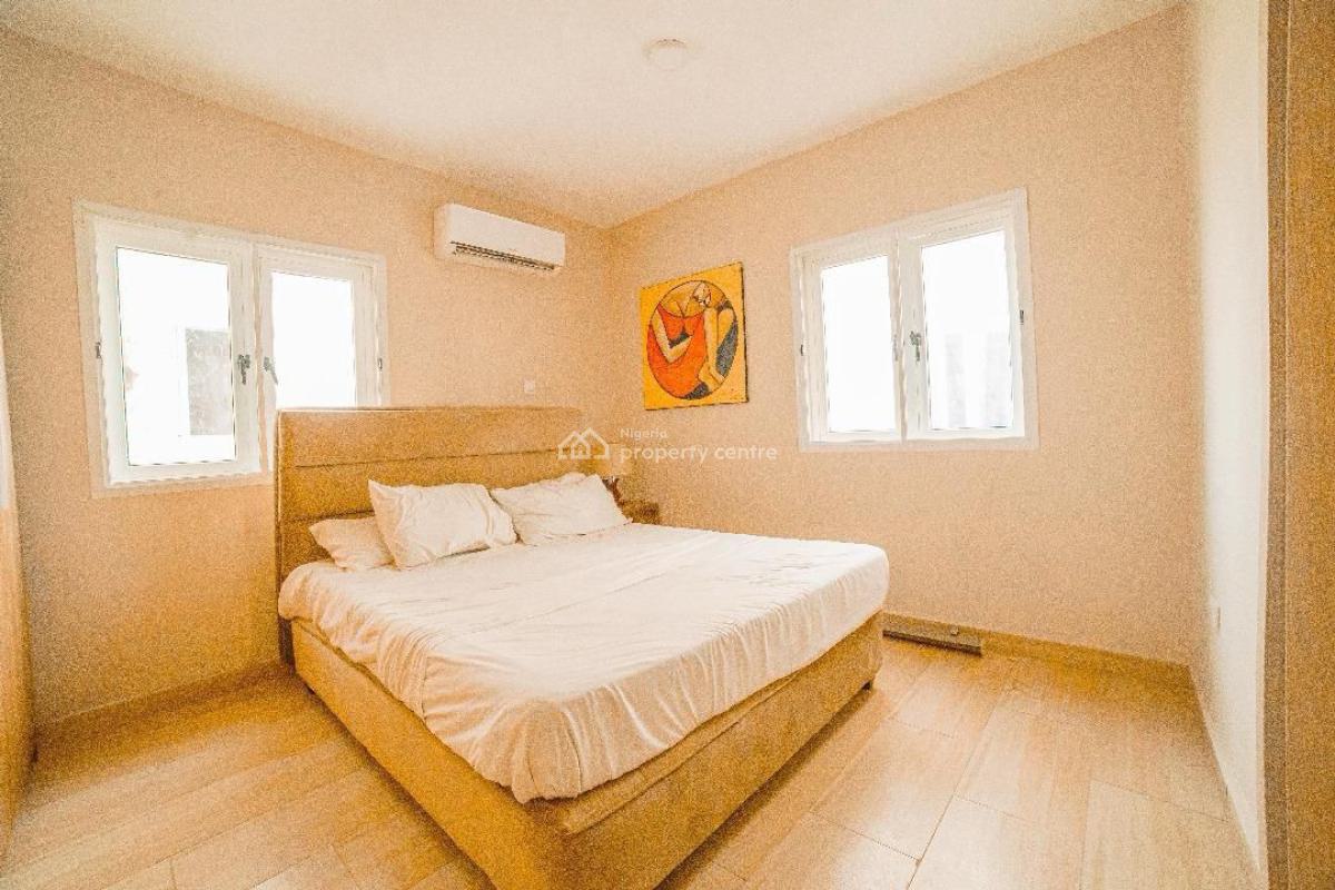 3 Bedroom Apartment, Ilupeju, Lagos, Flat / Apartment for Sale