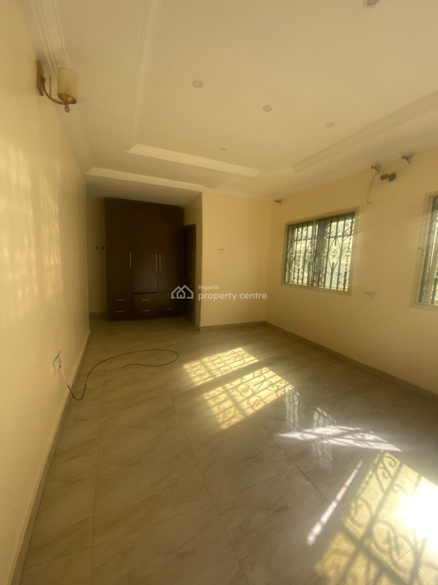 Lovely 3 Bedroom with Constant Light and Good Road in Secured Environment, Beside Emerald Estate. Mobile Road(before Ajah Bridge), Lekki, Lagos, Terraced Duplex for Rent