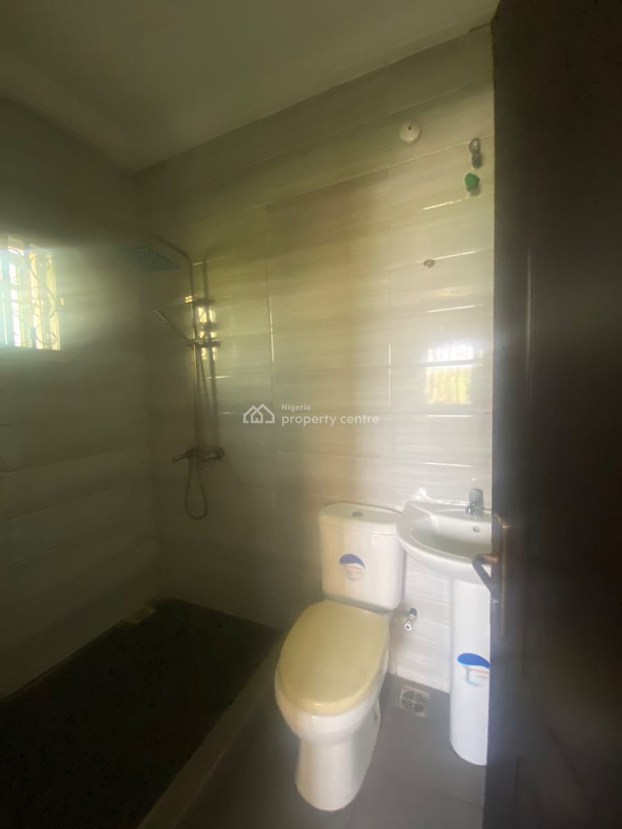 Lovely 3 Bedroom with Constant Light and Good Road in Secured Environment, Beside Emerald Estate. Mobile Road(before Ajah Bridge), Lekki, Lagos, Terraced Duplex for Rent