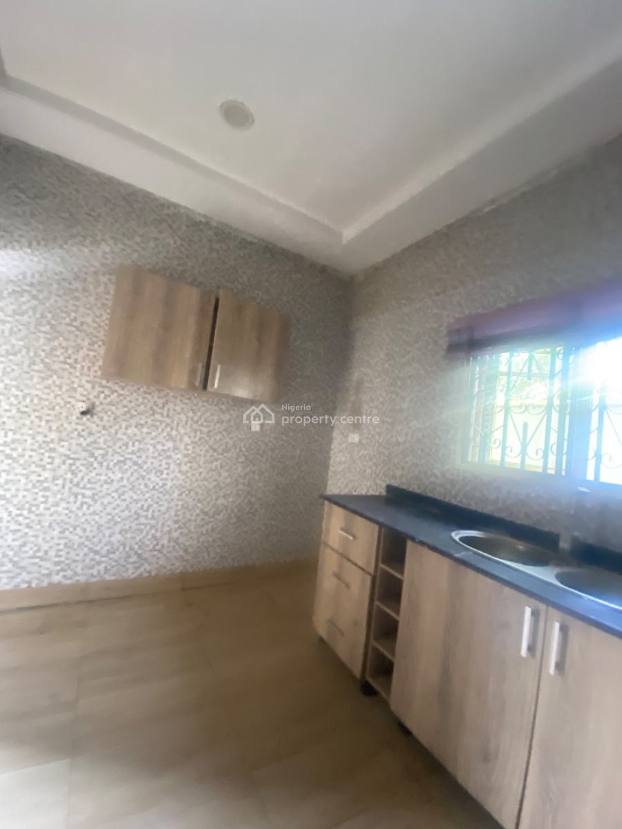 Lovely 3 Bedroom with Constant Light and Good Road in Secured Environment, Beside Emerald Estate. Mobile Road(before Ajah Bridge), Lekki, Lagos, Terraced Duplex for Rent