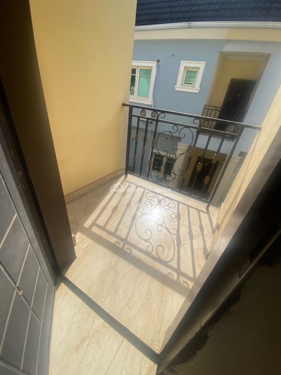 Lovely 3 Bedroom with Constant Light and Good Road in Secured Environment, Beside Emerald Estate. Mobile Road(before Ajah Bridge), Lekki, Lagos, Terraced Duplex for Rent