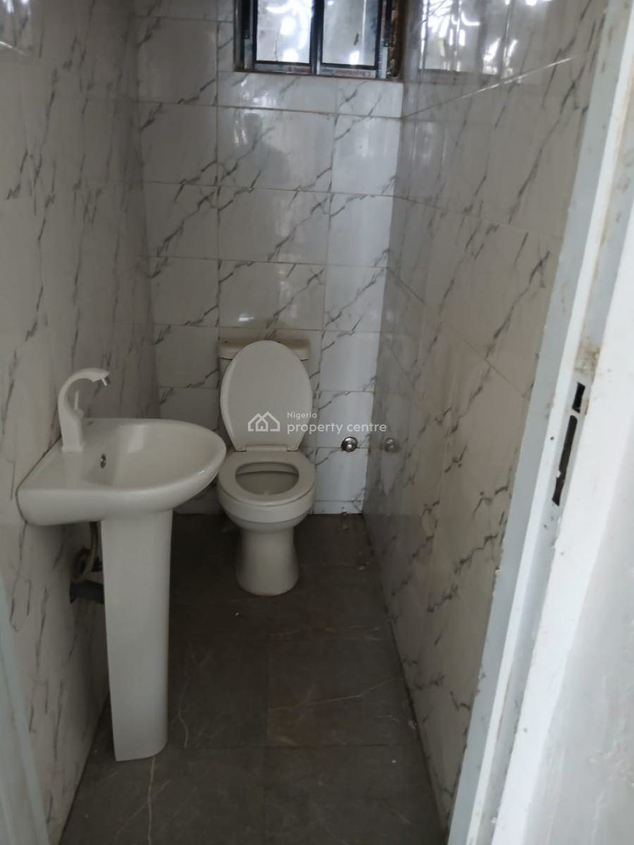 Newly Built Ground-floor Plaza Shop for Lease, Gwarinpa, Abuja, Shop for Rent