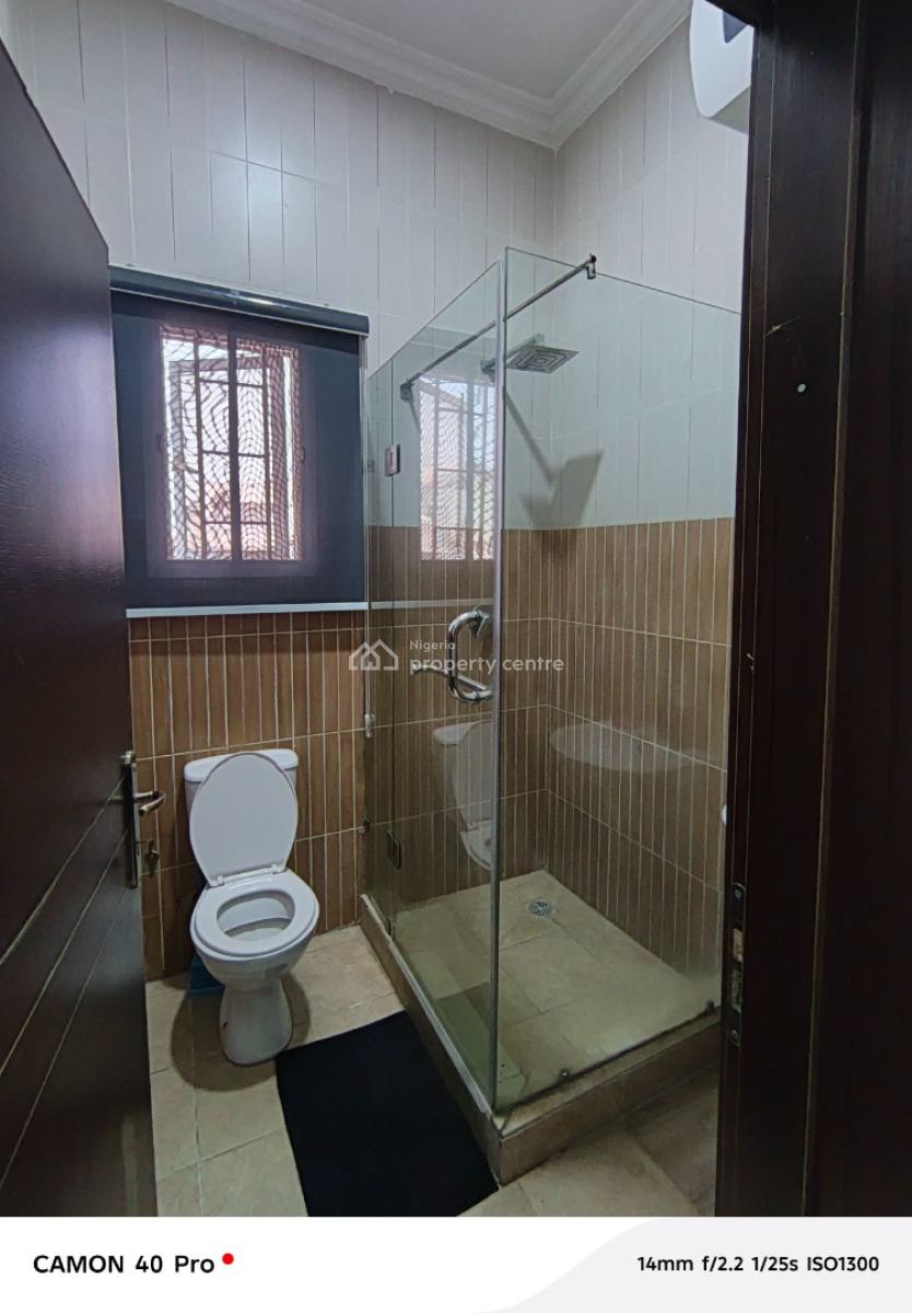 a Room Shared Apartment in Gardogan Estate, Gardogan Estate Osapa London, Lekki Phase 1, Lekki, Lagos, Self Contain (single Rooms) for Rent