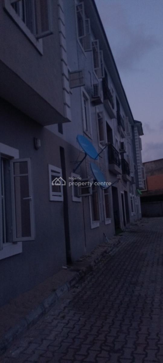 Now Available, Mobil Road, Ilaje, Ajah, Lagos, Flat / Apartment for Rent