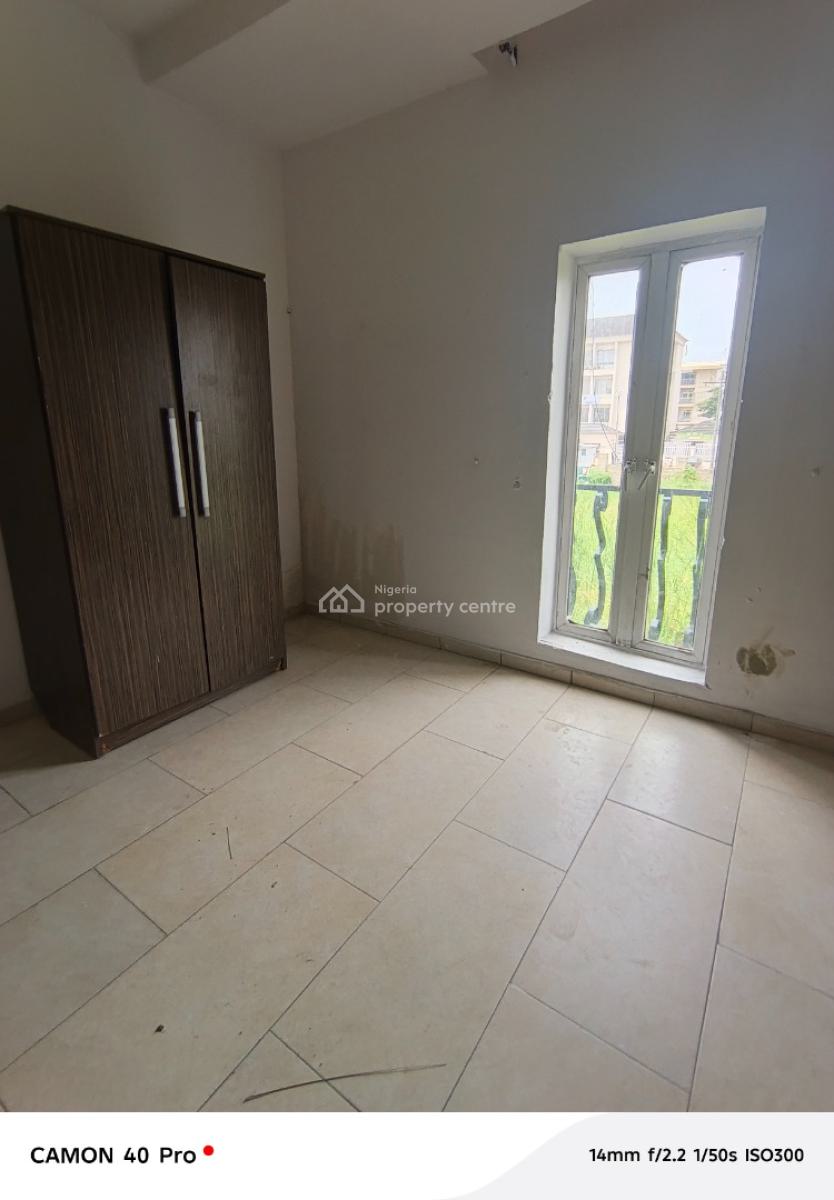 a Room Shared Apartment in Chevy View Estate, Chevy View Estate By Chevron, Lekki Phase 1, Lekki, Lagos, Self Contain (single Rooms) for Rent