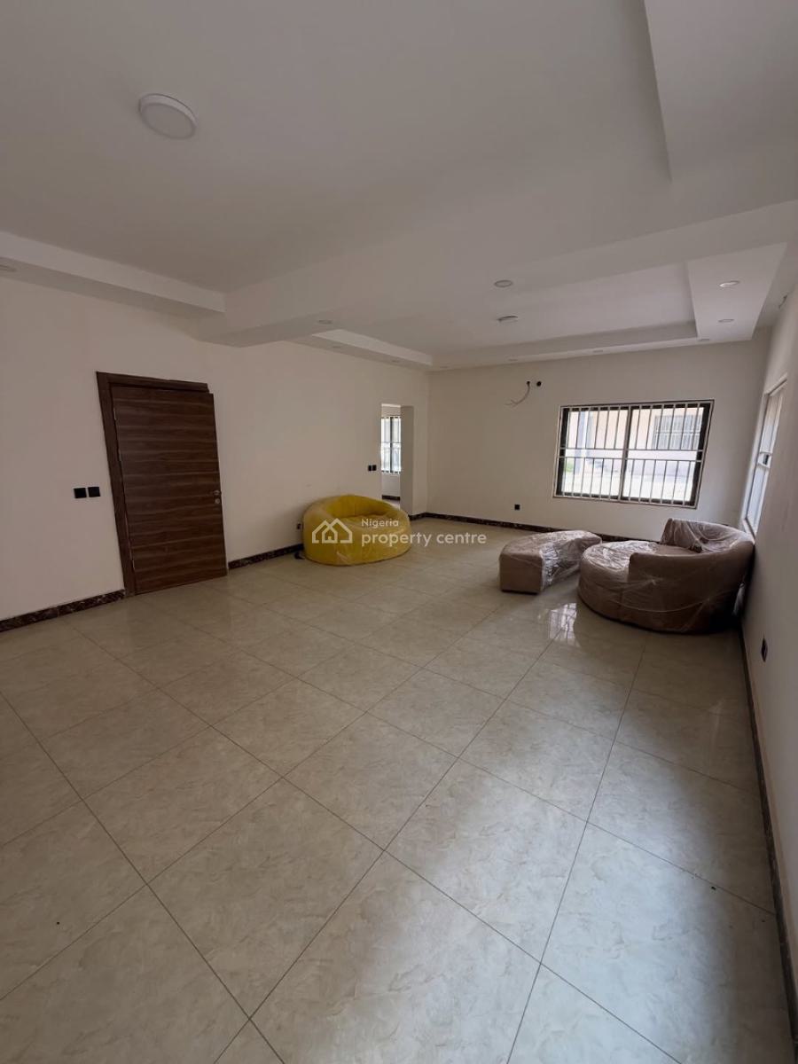 Corner Unit 5 Bedroom Semi Detached Duplex with Bq, 5 Minutes Drive to Wuse 2, Mabushi, Abuja, Semi-detached Duplex for Sale