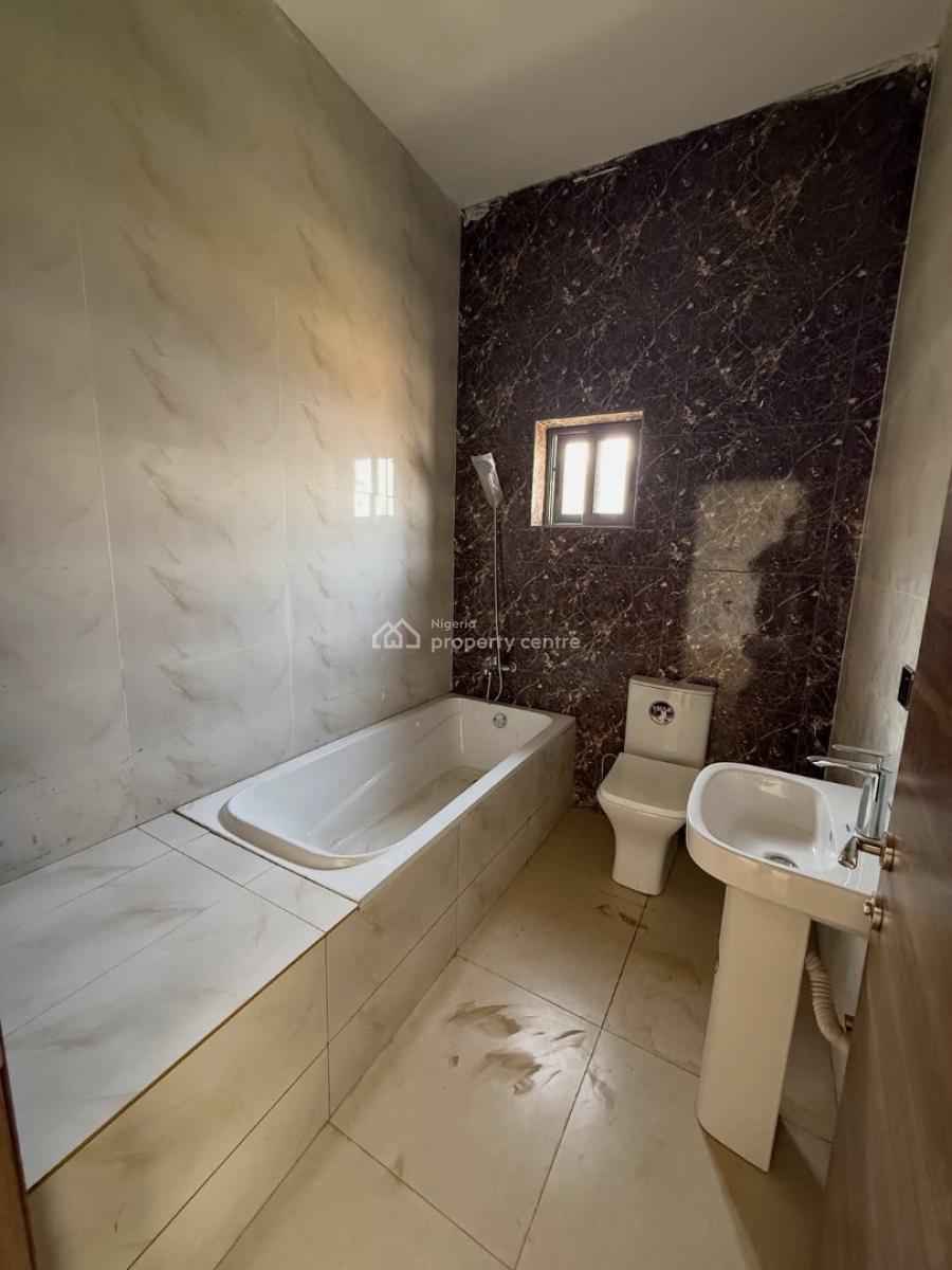 Corner Unit 5 Bedroom Semi Detached Duplex with Bq, 5 Minutes Drive to Wuse 2, Mabushi, Abuja, Semi-detached Duplex for Sale