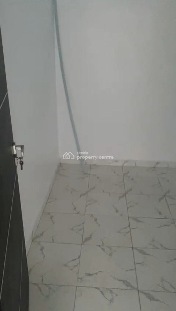 Standard and Sharp 2 Bedroom Flat, Aroromi Axis Off Guru Road, Ogba, Ikeja, Lagos, Flat / Apartment for Rent