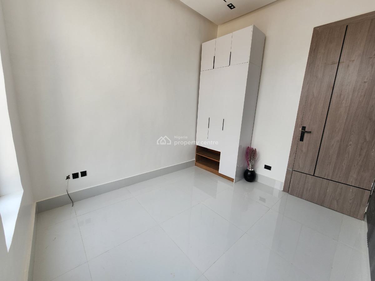 Classically Built 5 Bedroom Fully Detached Duplex + Bq + Swimming Pool, Chevron Lekki, Oral Estate, Lekki, Lagos, Detached Duplex for Sale