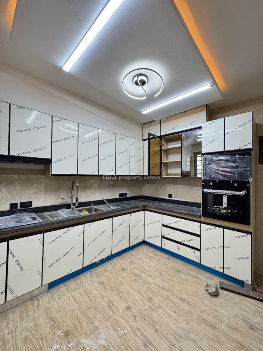 Luxurious 4 Bedroom Terrace with Bq in a Well Secured Estate, Surulere, Lagos, Terraced Duplex for Sale