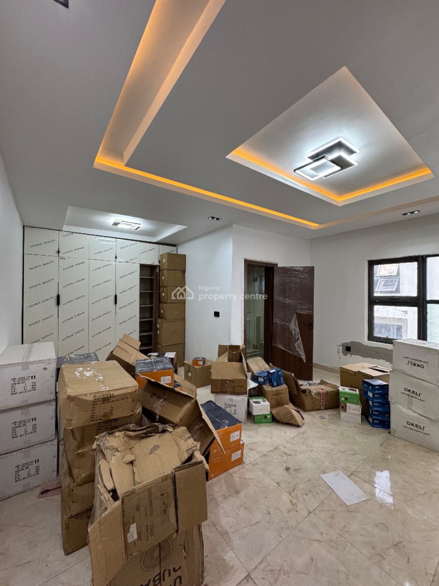 Luxurious 4 Bedroom Terrace with Bq in a Well Secured Estate, Surulere, Lagos, Terraced Duplex for Sale