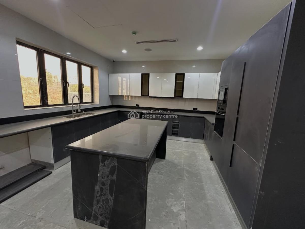 Smart 6bedroom Detached Duplex with an Elevator Shaft and a Basement, Guzape District, Abuja, Detached Duplex for Sale