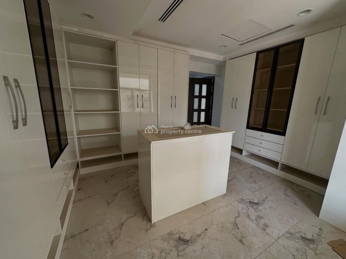 Smart 6bedroom Detached Duplex with an Elevator Shaft and a Basement, Guzape District, Abuja, Detached Duplex for Sale