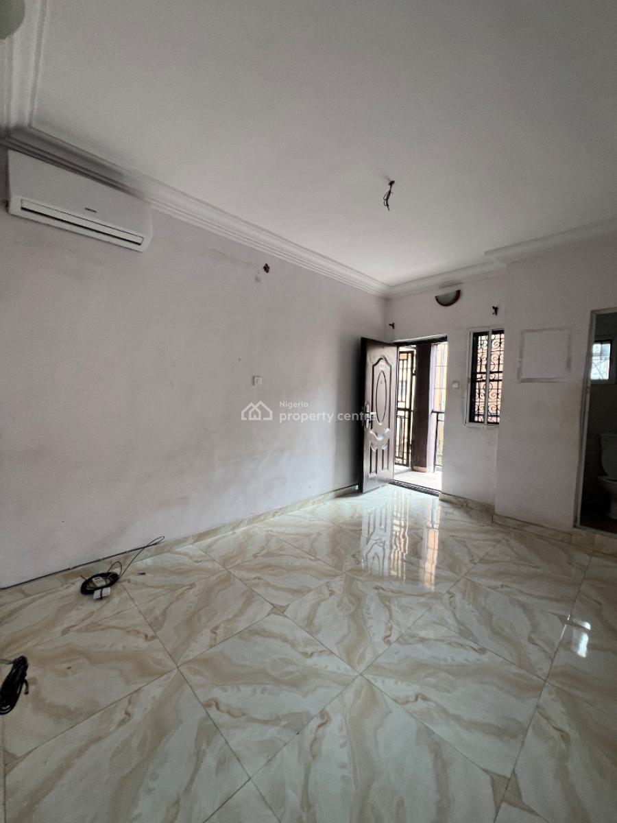 Decent Mini Flat, Off Pedro Road, Shomolu, Lagos, Mini Flat (room and Parlour) for Rent