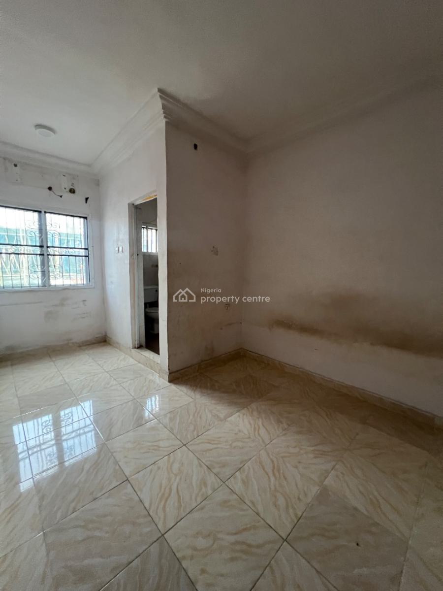 Decent Mini Flat, Off Pedro Road, Shomolu, Lagos, Mini Flat (room and Parlour) for Rent
