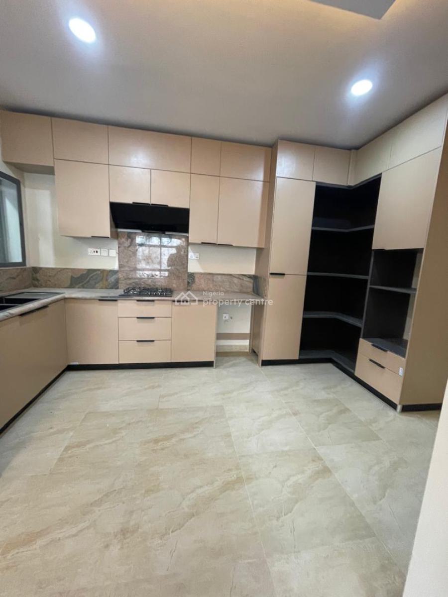 3 Bedrooms Flat, Lekki Phase 1, Lekki, Lagos, Flat / Apartment for Rent