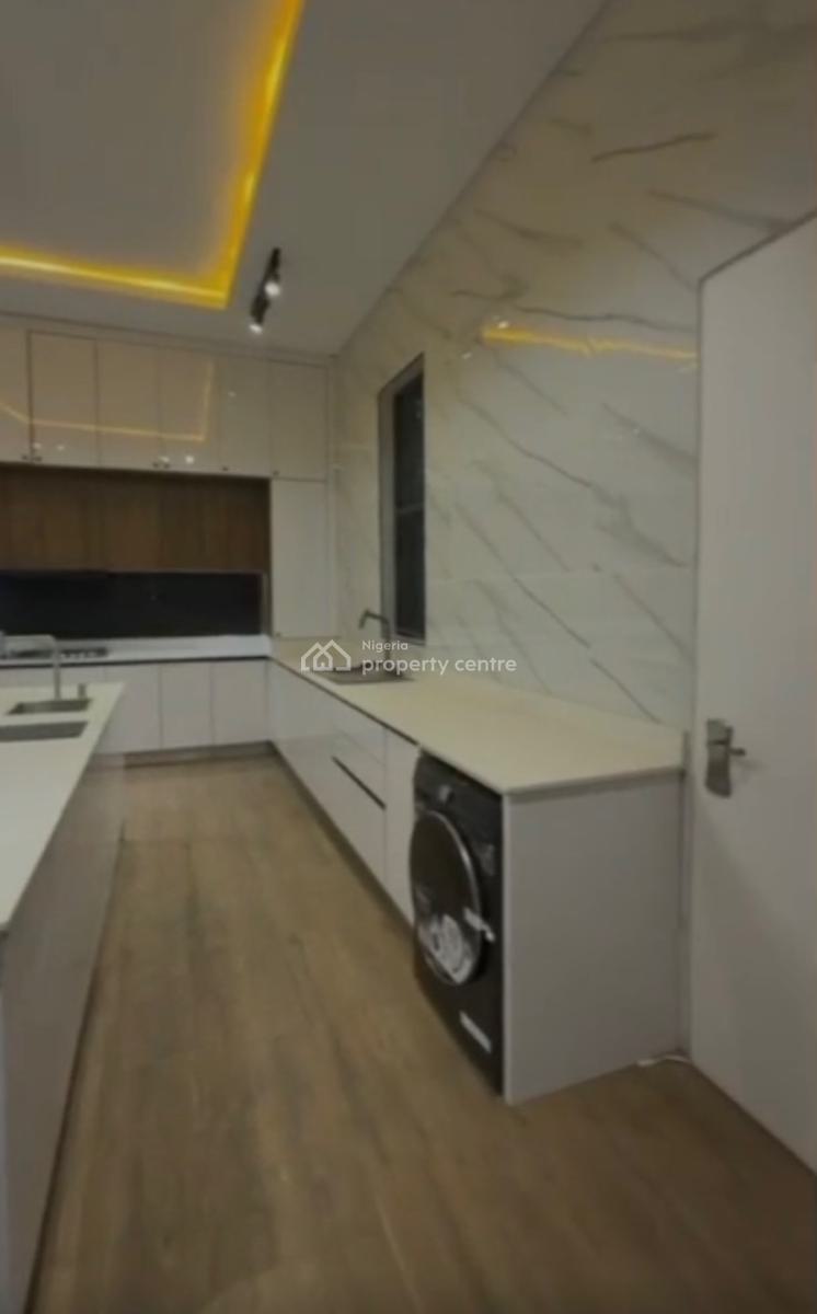 7 Bedrooms Fully Detached Duplex  + 2 Rooms Bq, Asokoro District, Abuja, Detached Duplex for Rent