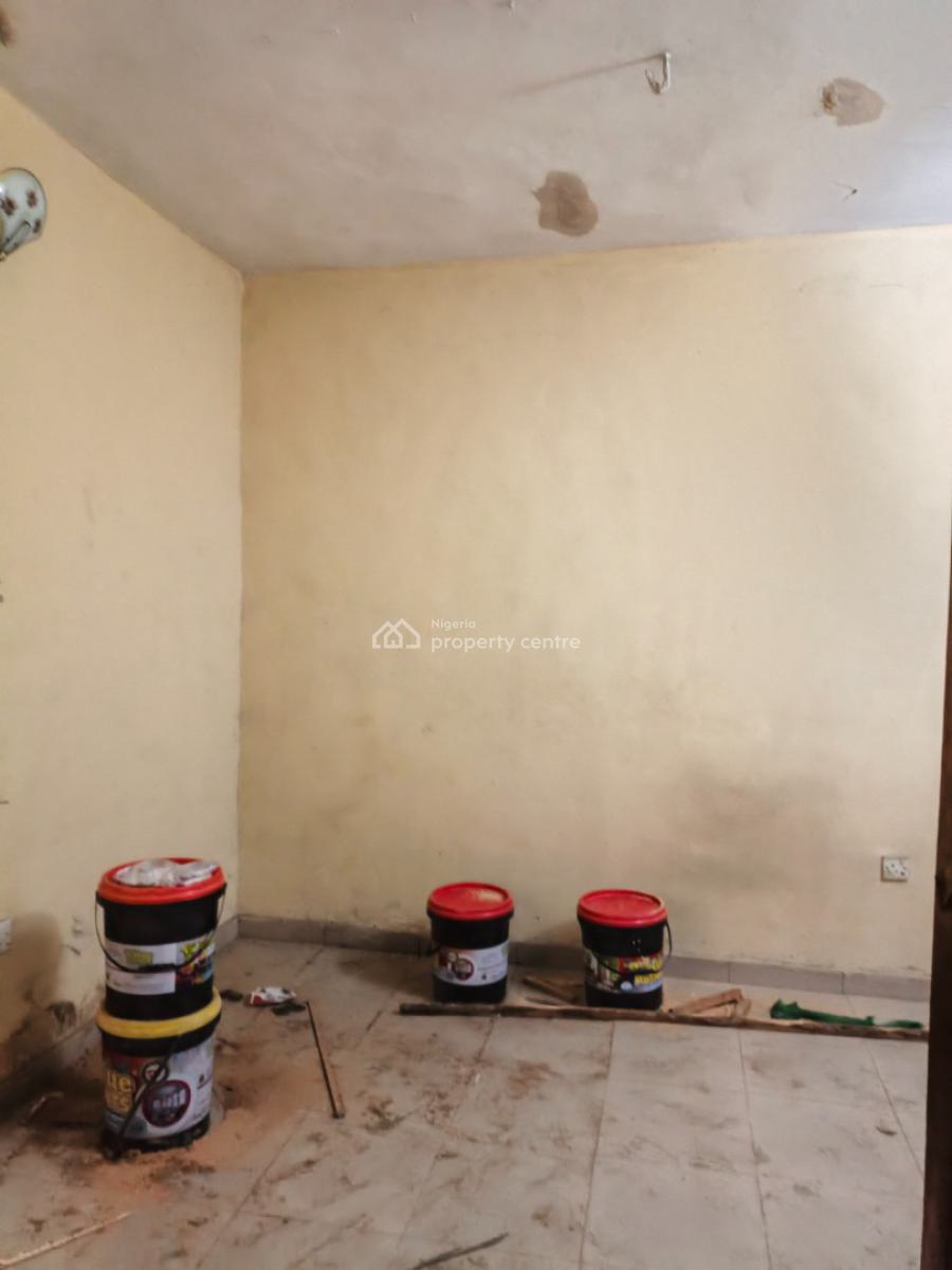 Very Spacious Miniflat, Moore Road Behide St Dominic Catholic Church Yaba, Alagomeji, Yaba, Lagos, Flat / Apartment for Rent