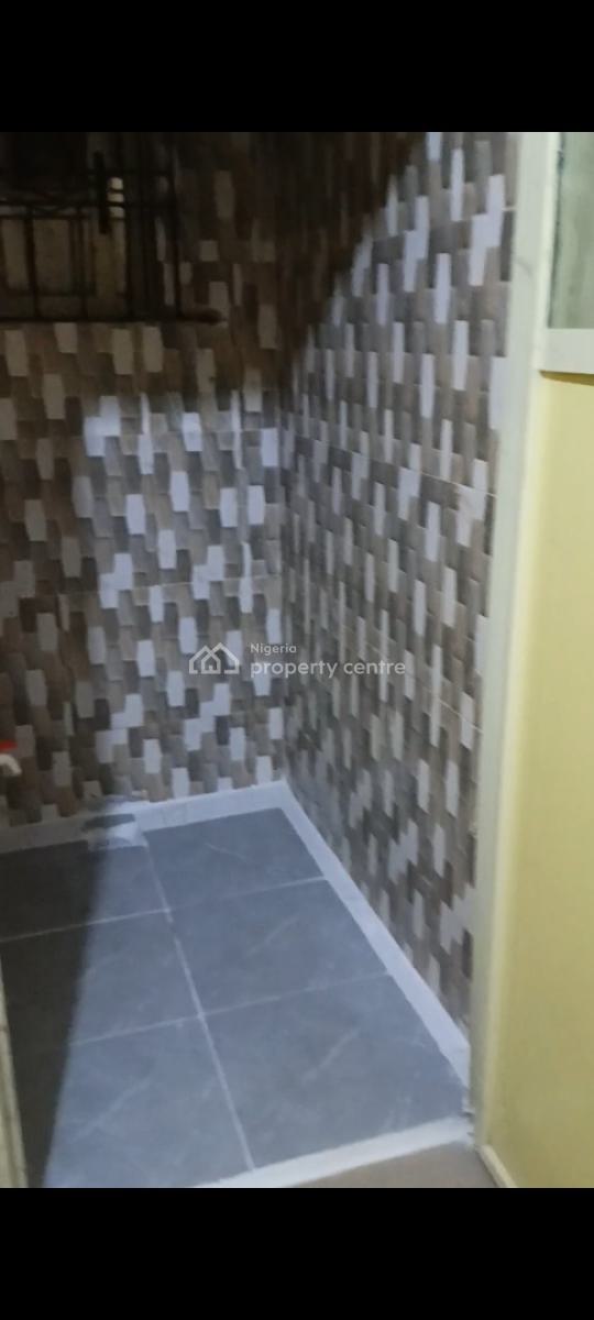 Very Spacious Miniflat, Moore Road Behide St Dominic Catholic Church Yaba, Alagomeji, Yaba, Lagos, Flat / Apartment for Rent