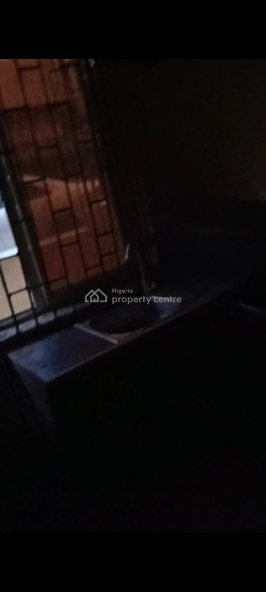 Very Spacious Miniflat, Moore Road Behide St Dominic Catholic Church Yaba, Alagomeji, Yaba, Lagos, Flat / Apartment for Rent