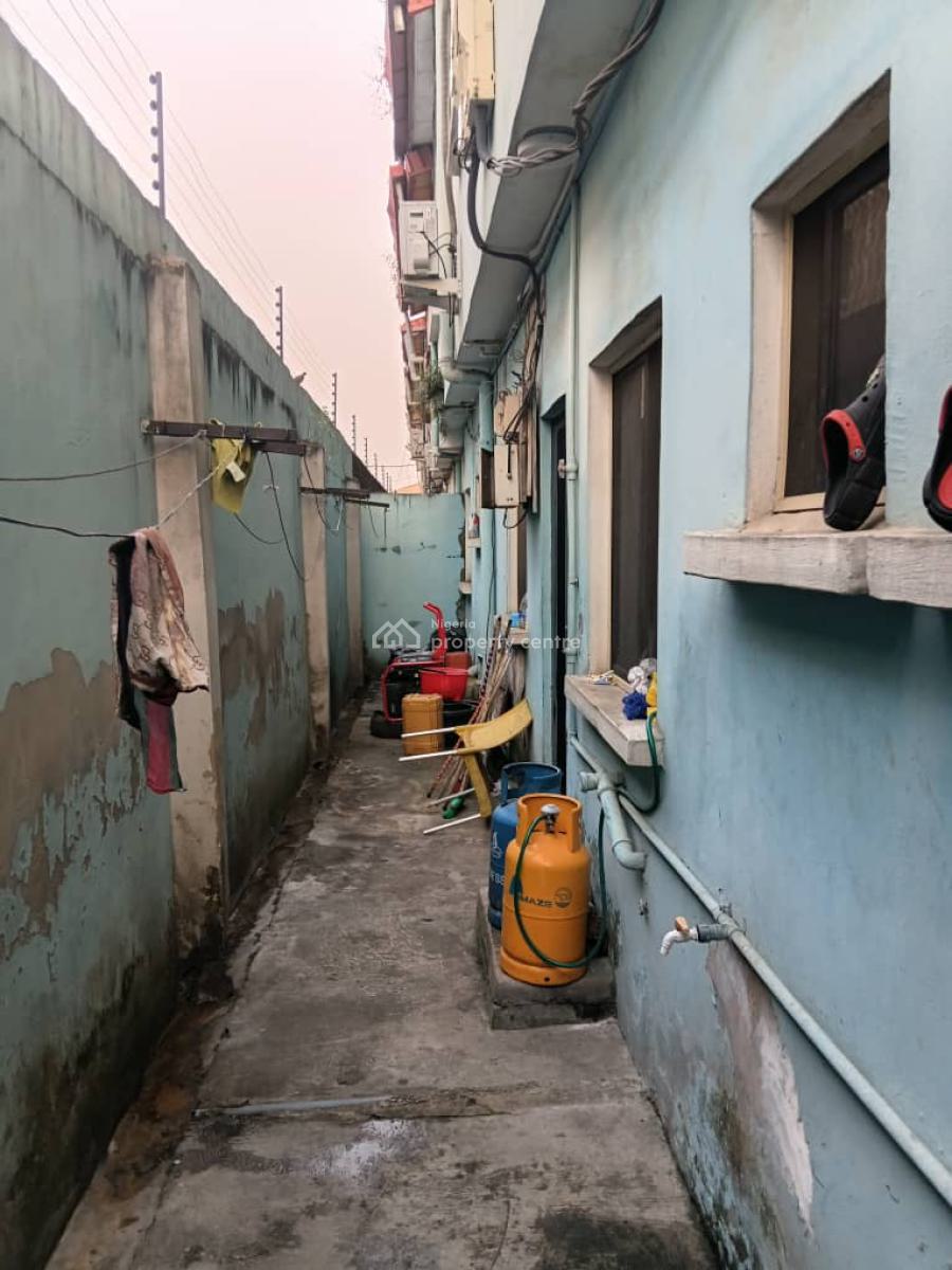 4 Bedrooms Semi Detached Duplex with Bq, Omole Phase 1, Ikeja, Lagos, Semi-detached Duplex for Sale