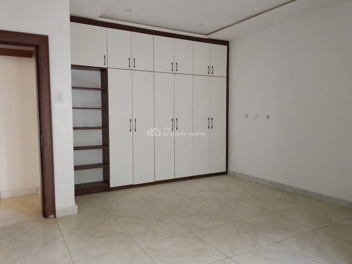 Luxurious and Serviced 4 Bedrooms Terraced Duplex, Bq, Tarred Road, By American International School, Durumi, Abuja, Terraced Duplex for Rent