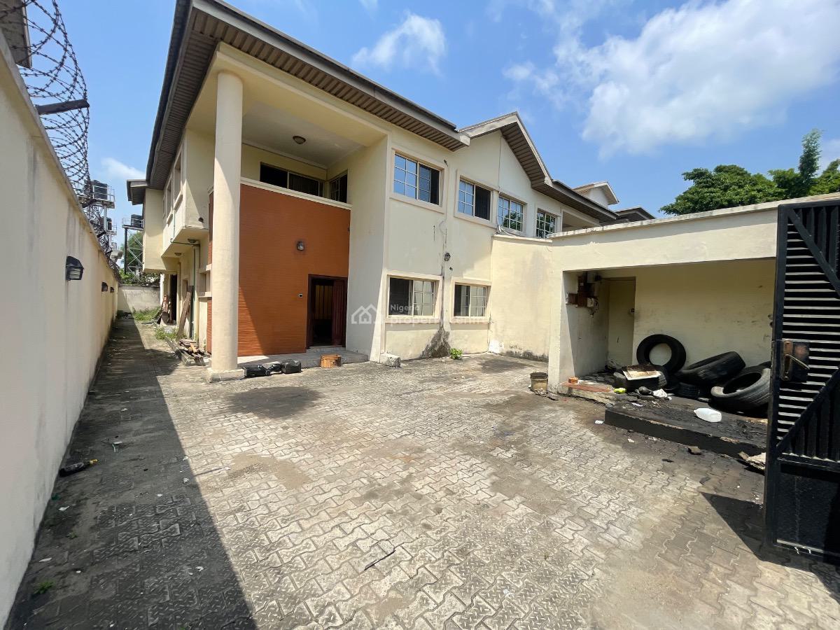 5 Bedrooms Semi-detached Duplex with Boys Quarters, Off Admirity, Lekki Phase 1, Lekki, Lagos, Semi-detached Duplex for Rent