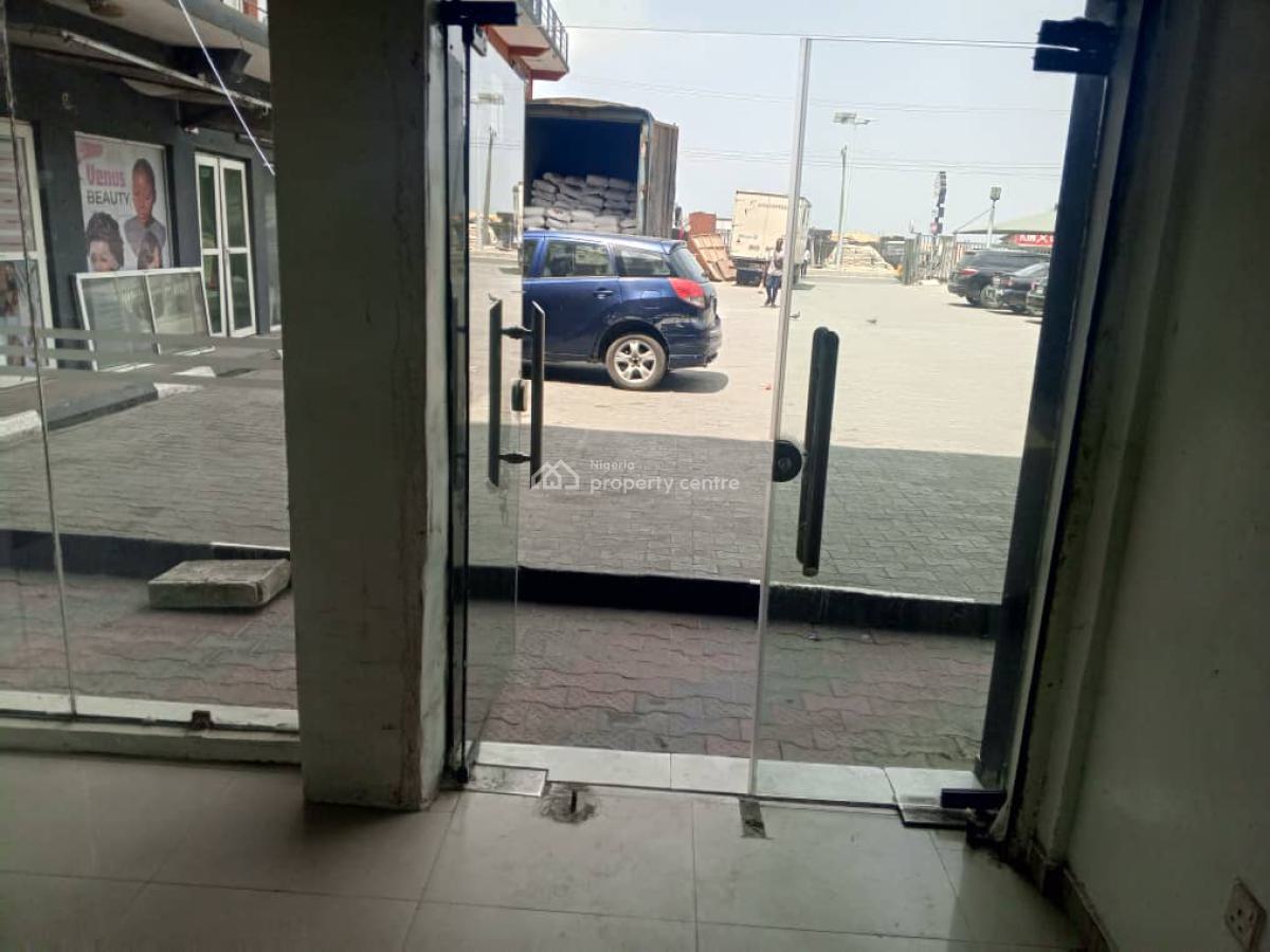 Shop, The Hub Plaza 62 Addo Road, Ajah, Lagos, Plaza / Complex / Mall for Rent