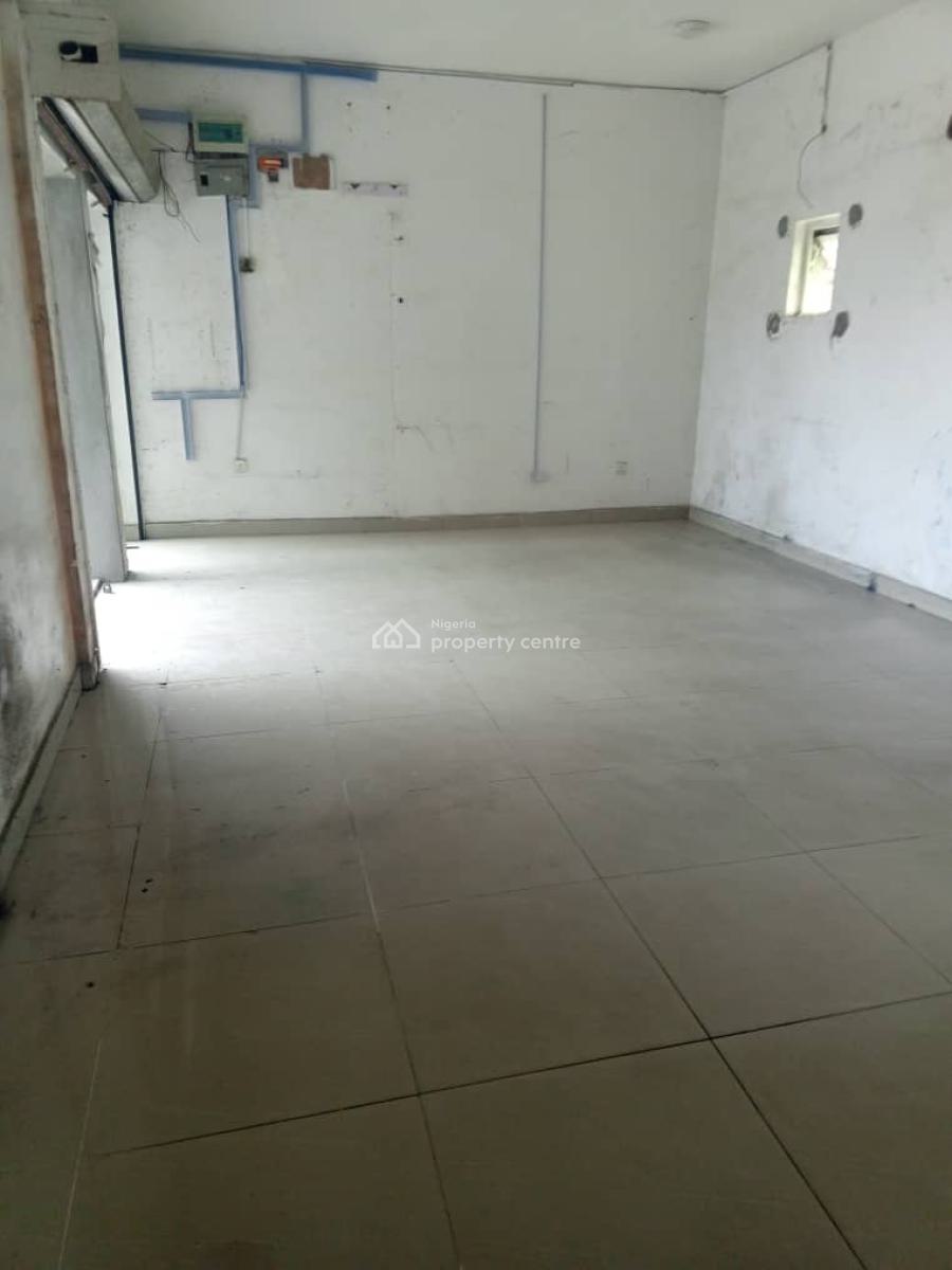Shop/office Space, The Hub Plaza 62 Addo Road, Eti-osa, Ajah, Lagos, Plaza / Complex / Mall for Rent