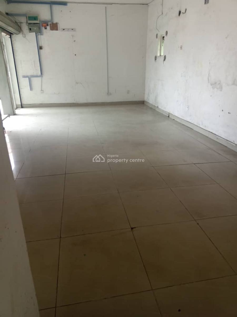 Shop/office Space, The Hub Plaza 62 Addo Road, Eti-osa, Ajah, Lagos, Plaza / Complex / Mall for Rent