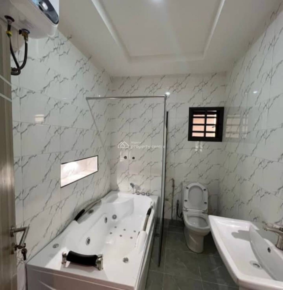 Specious 4 Bedrooms Terraced Duplex with 10kva Solar Inverter, Diplomatic Zone, Katampe Extension, Katampe, Abuja, Terraced Duplex for Rent