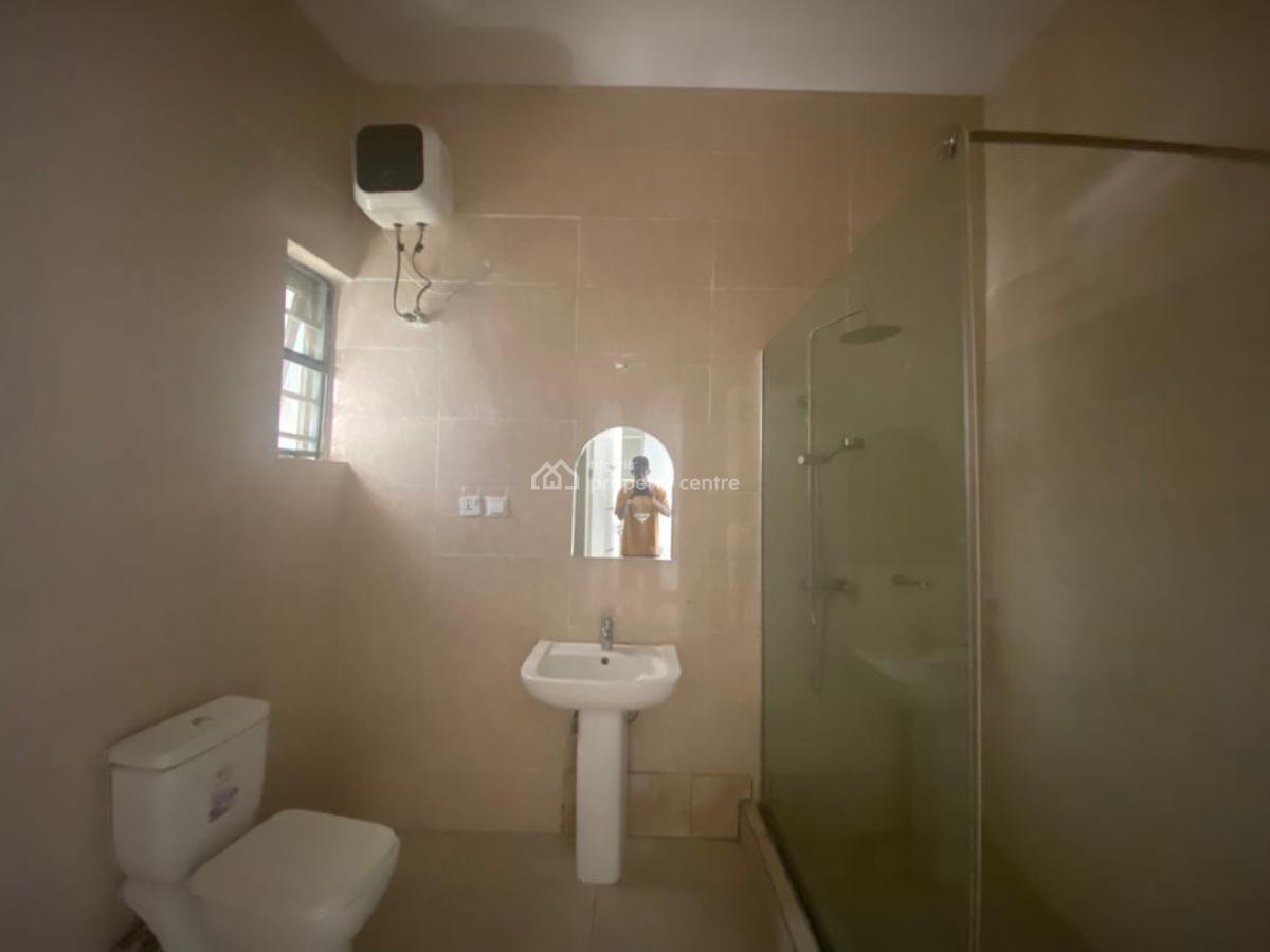 5 Bedroom Semi Detached with a Bq, Harris Drive By, Vgc, Lekki, Lagos, Semi-detached Duplex for Rent