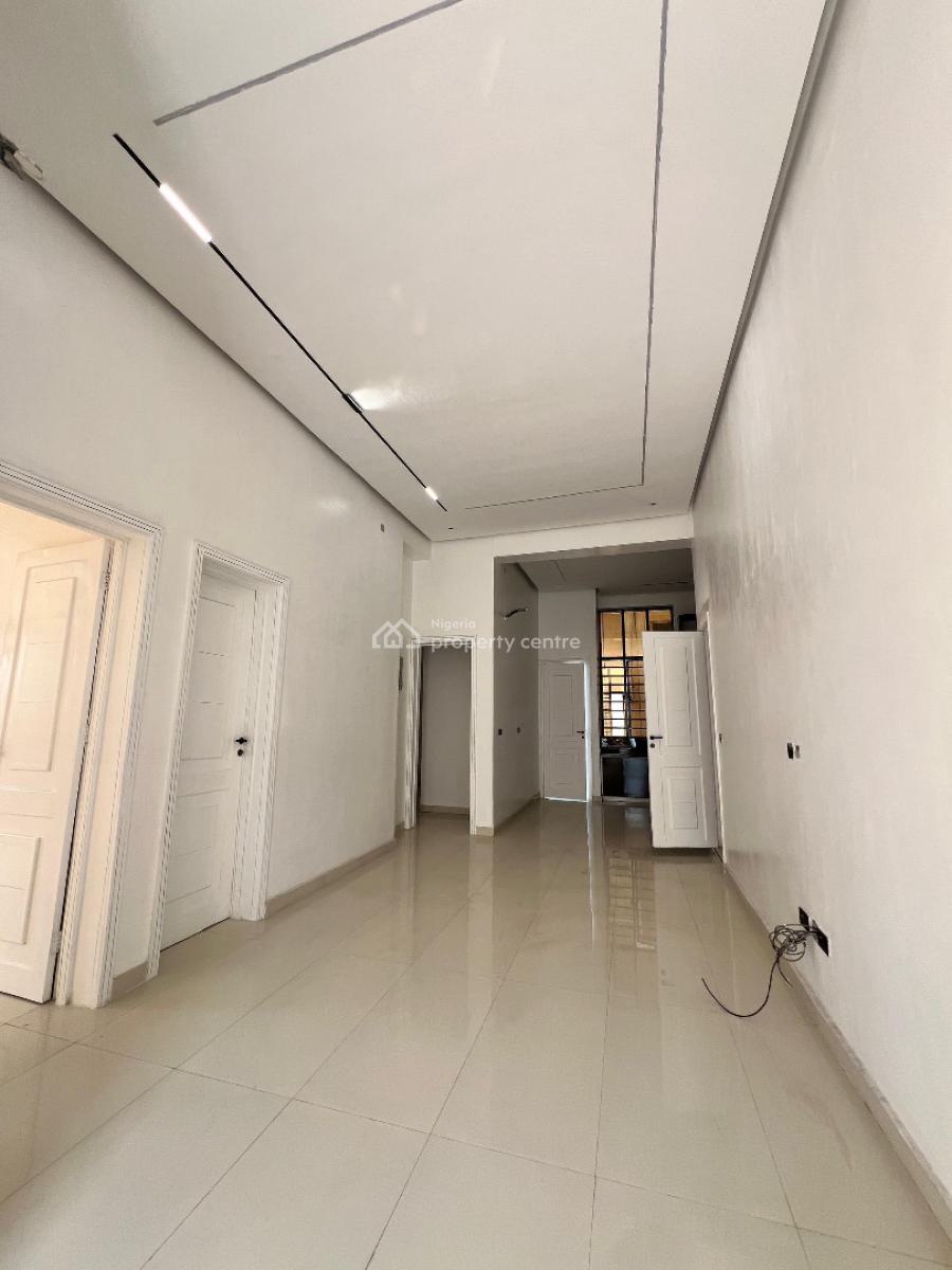 Brand New 3 Bedroom Apartment with Swimming Pool and Gym, Lekki Phase 1, Lekki, Lagos, Flat / Apartment for Sale