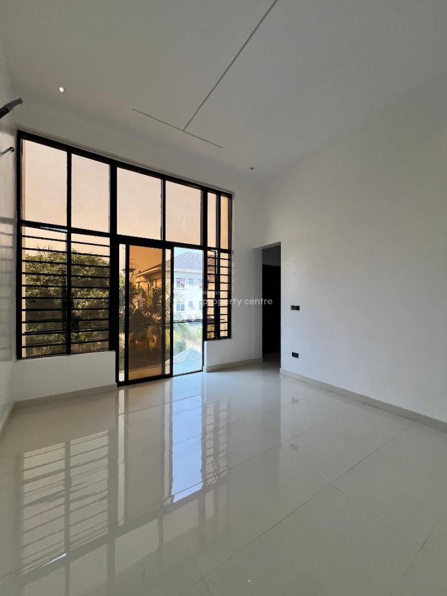 Brand New 3 Bedroom Apartment with Swimming Pool and Gym, Lekki Phase 1, Lekki, Lagos, Flat / Apartment for Sale