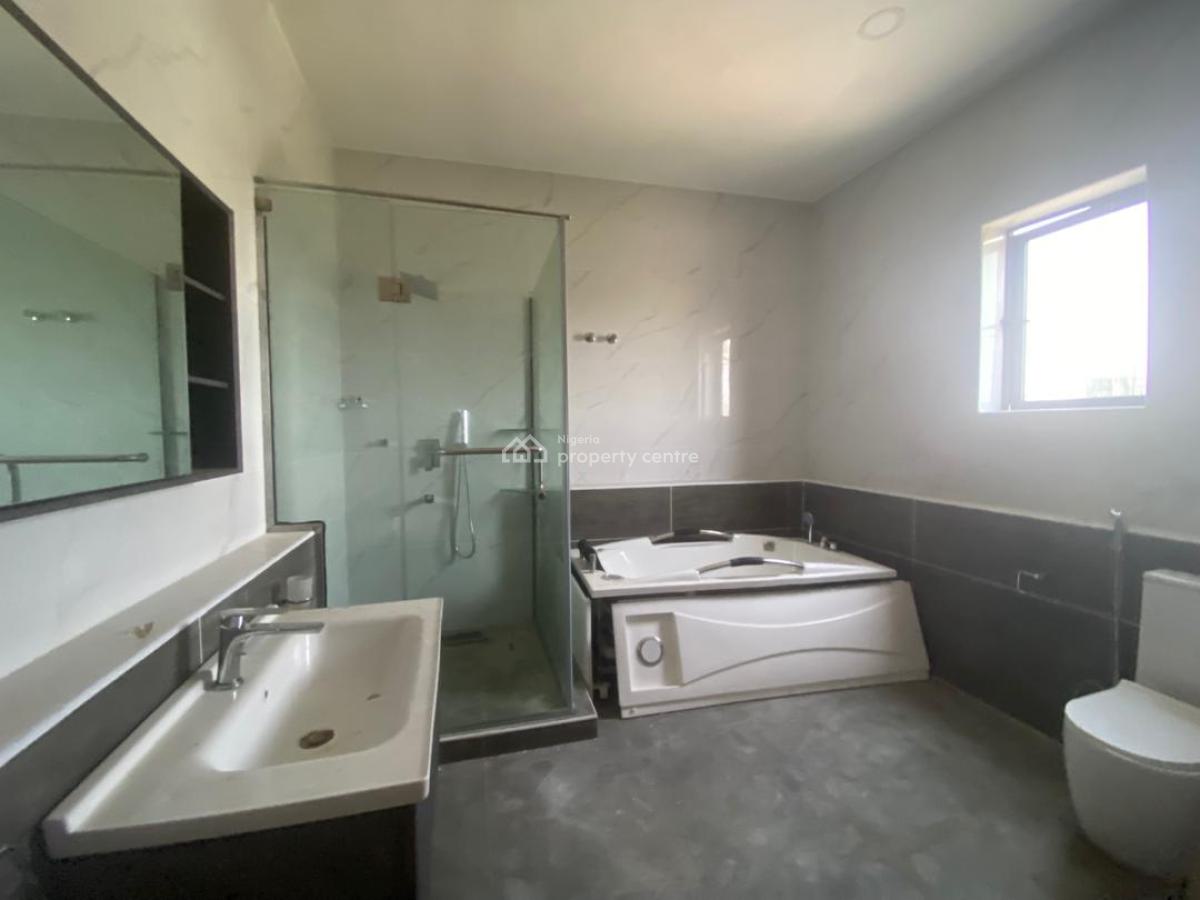 7bedrooms Semi Detached Duplex with a Bq, Lekki Phase 1, Lekki, Lagos, Semi-detached Duplex for Sale