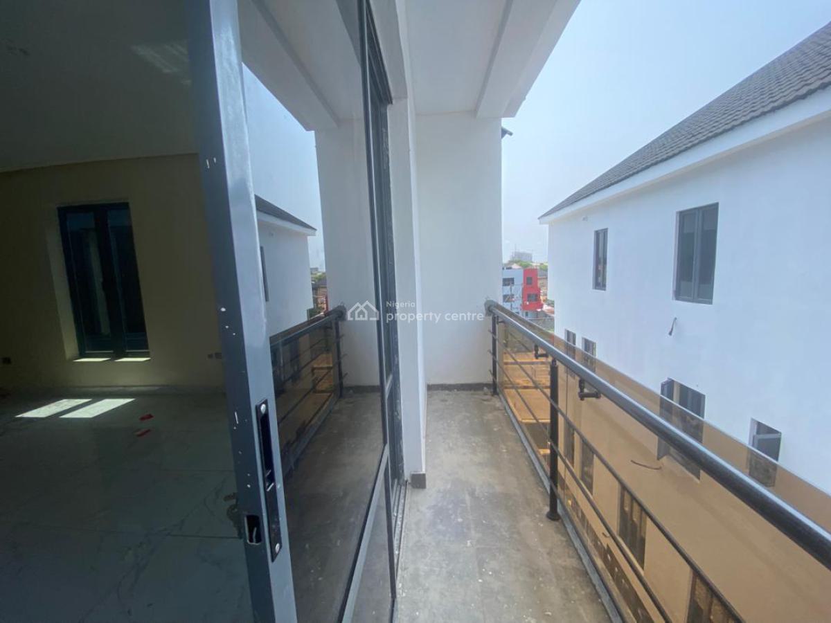7bedrooms Semi Detached Duplex with a Bq, Lekki Phase 1, Lekki, Lagos, Semi-detached Duplex for Sale